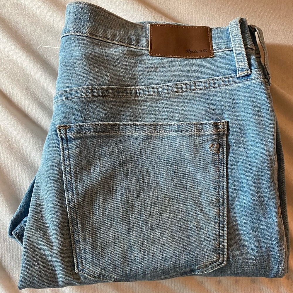 Women’s cropped jeans